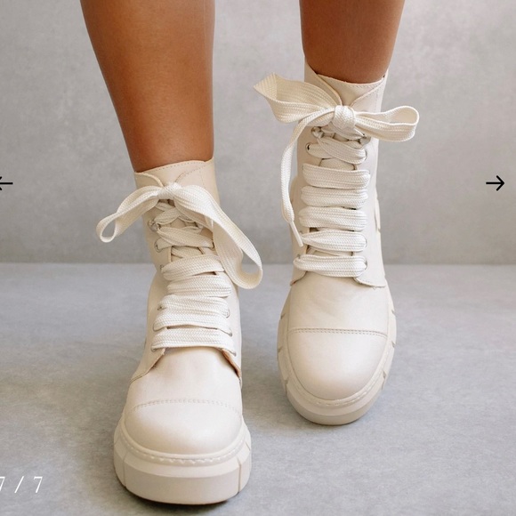 ALOHAS Can Can Boots - Sustainably Made - Picture 4 of 11